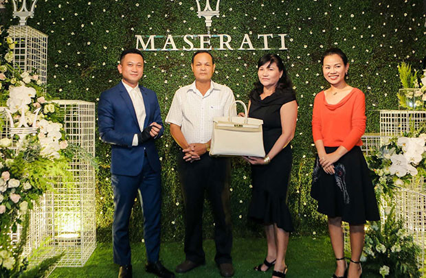 Maserati trao tặng Hermès Birkin cho khách hàng Việt Nam