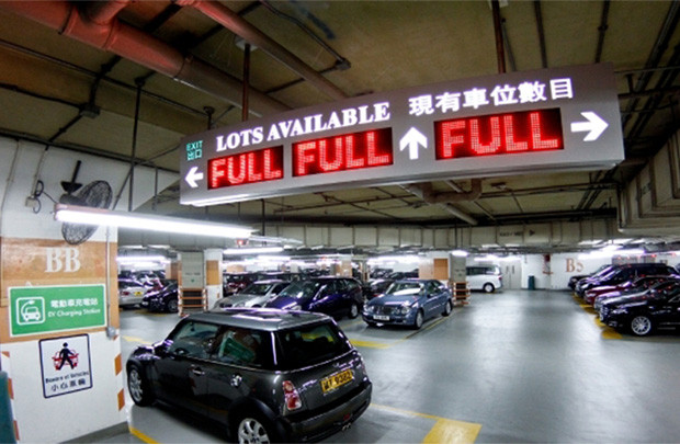 Hong Kong: Giá bán chỗ đỗ ô tô 