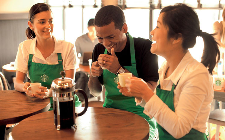 Starbucks: Nhân viên là Thượng đế
