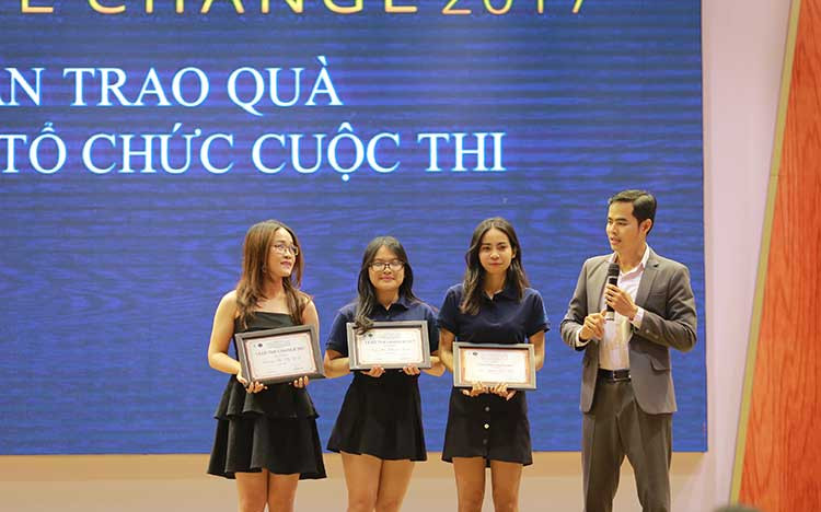 Lead the change 2017 trao giải thưởng 120 triệu đồng