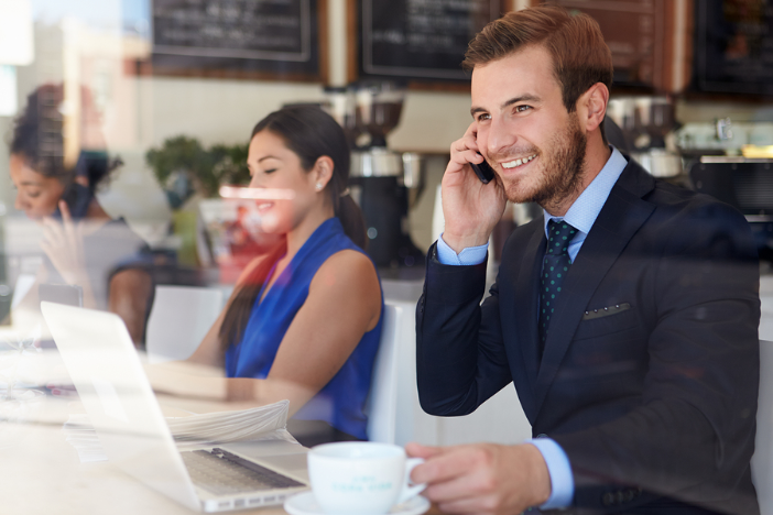 Vì sao làm việc ở quán cafe hiệu quả hơn văn phòng?