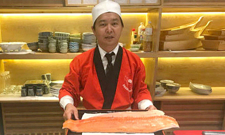 Từ phụ bếp thành chủ chuỗi nhà hàng Nhật