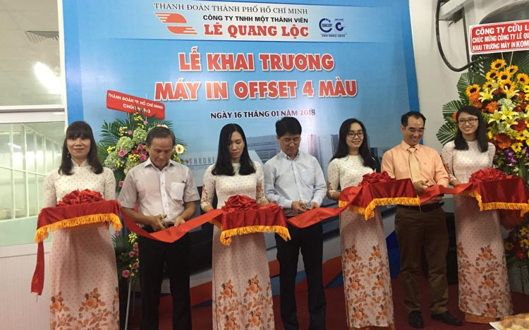 Công ty Lê Quang Lộc khai trương máy in mới