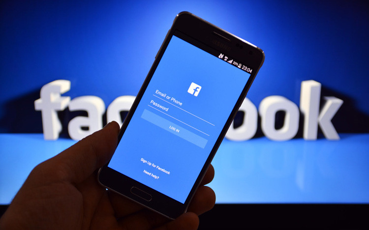 Người dùng giảm thời gian sử dụng vì Facebook đổi thuật toán