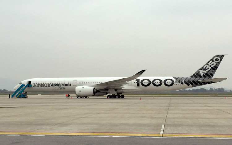 A350-1000 đến thăm Hà Nội