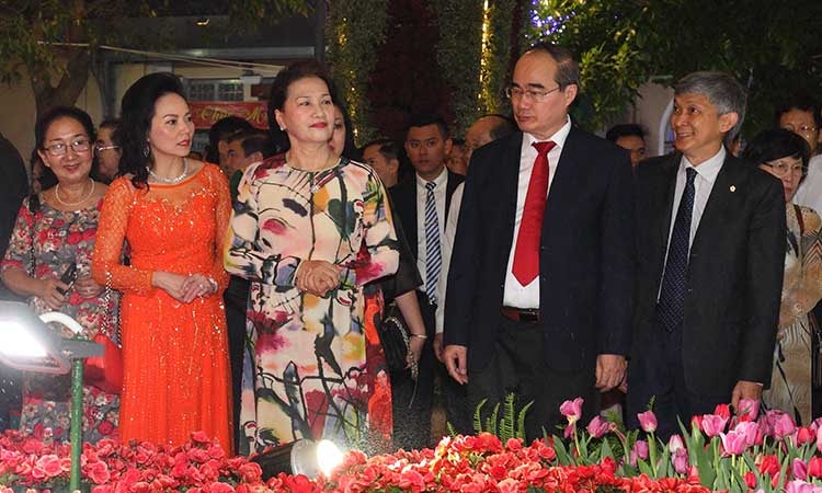 Đường hoa Nguyễn Huệ Tết Mậu Tuất 2018 khai mạc, nhiều cải tiến công nghệ