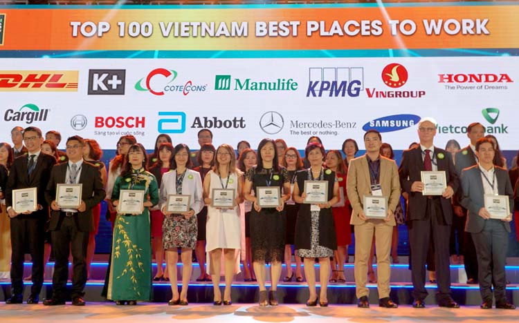 Manulife Việt Nam là nơi làm việc tốt nhất ngành bảo hiểm Việt Nam 2017