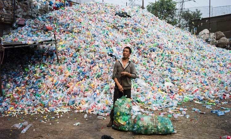 Mỹ hốt hoảng vì Trung Quốc từ chối nhập khẩu... rác