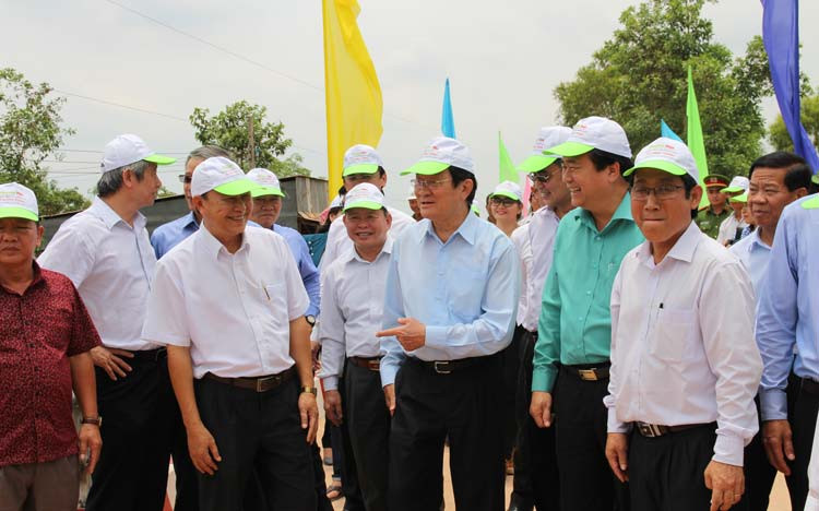 Bàn giao 15 công trình cầu nông thôn tại huyện Thạnh Hóa, Long An