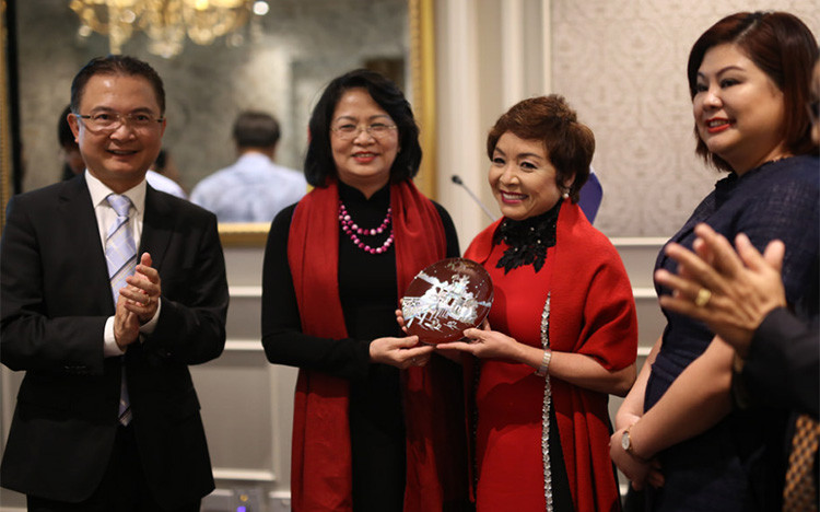 Phó chủ tịch nước Việt Nam tham dự lễ ra mắt 