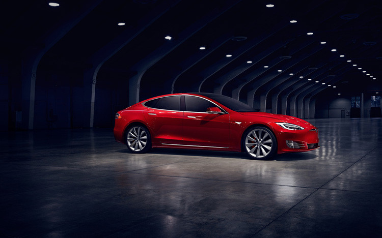 “Lạm dụng” công nghệ 4.0 bất ngờ khiến Tesla chật vật với sản lượng thấp