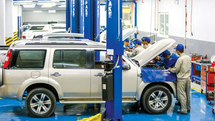 Bảo hiểm ô tô: Nhà sản xuất nhập cuộc