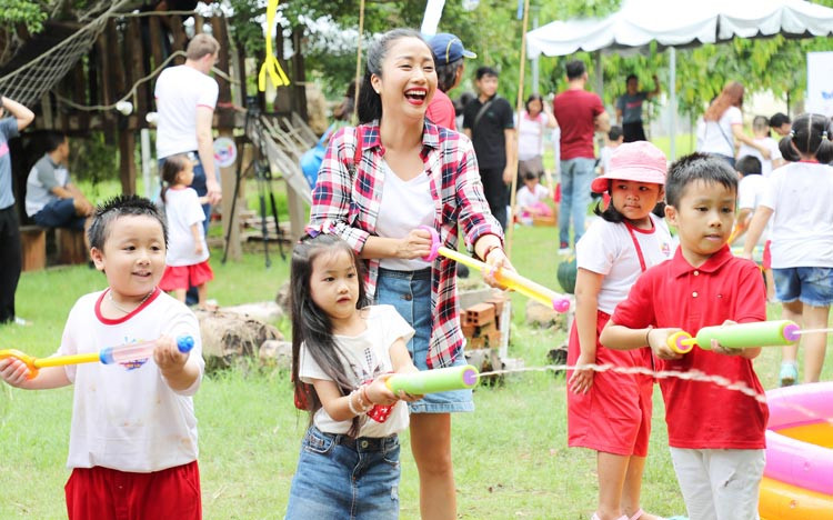 Chiến dịch “Mang mùa hè thật trở lại” cho trẻ em Việt Nam