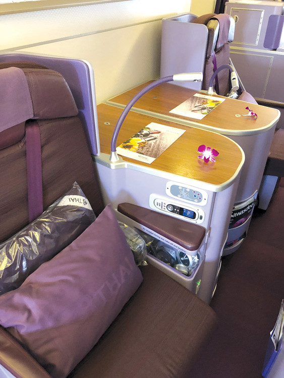 Cặp ghế ly thân trên máy bay B777-300ER của Thai Airways
