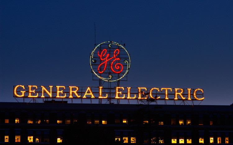 General Electric - Sự đổ vỡ của một tượng đài