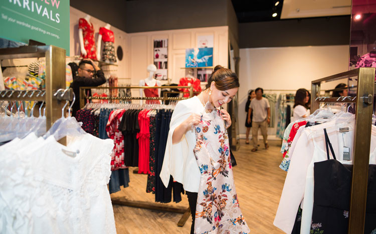 Oasis khai trương cửa hàng tại Vạn Hạnh Mall