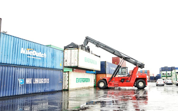 Kalmar ra mắt dòng xe nâng container Kalmar Essential Range