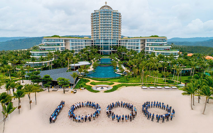Khu nghỉ dưỡng InterContinental Phu Quoc Long Beach Resort chính thức đi vào hoạt động
