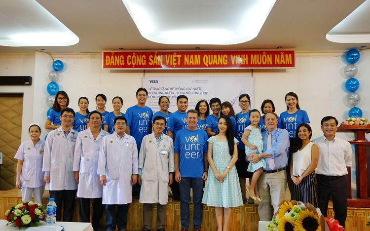 Trao tặng hệ thống lọc nước cho bệnh viện Nhi Đồng 2