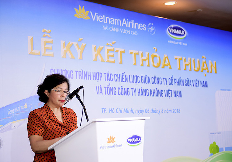 Bà Mai Kiều Liên - Thành viên HĐQT, Tổng giám đốc Vinamilk phát biểu tại buổi lễ ký kết