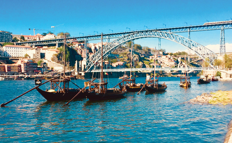 Thành phố cảng cổ xưa Porto níu chân du khách