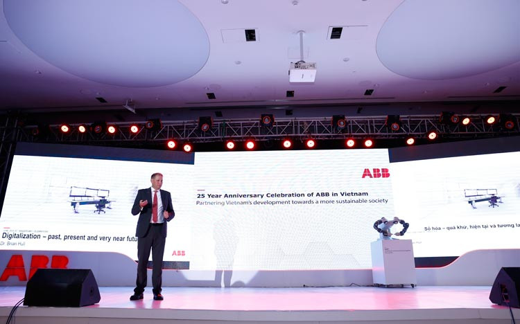Công ty ABB kỷ niệm 25 năm thành lập