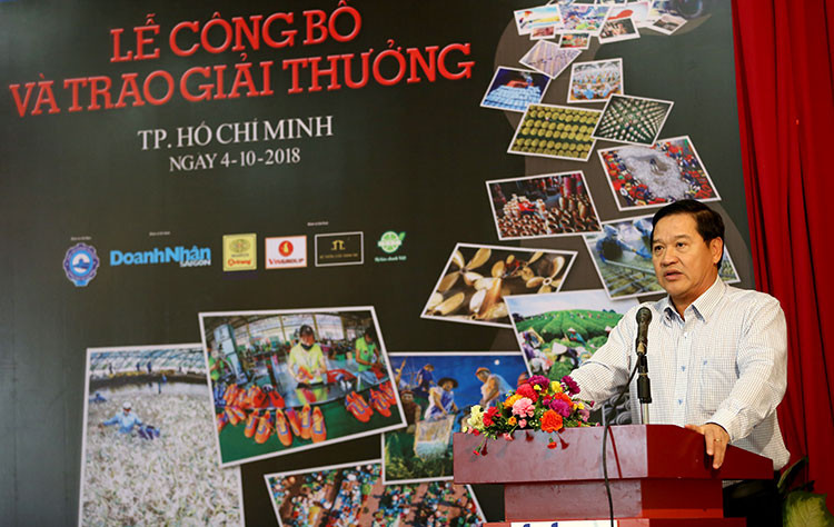 Ông Chu Tiến Dũng - Chủ tịch Hiệp hội Doanh nghiệp TP.HCM (HUBA) phát biểu tại buổi lễ trao giải cuộc thi Tự hào hàng Việt 2018