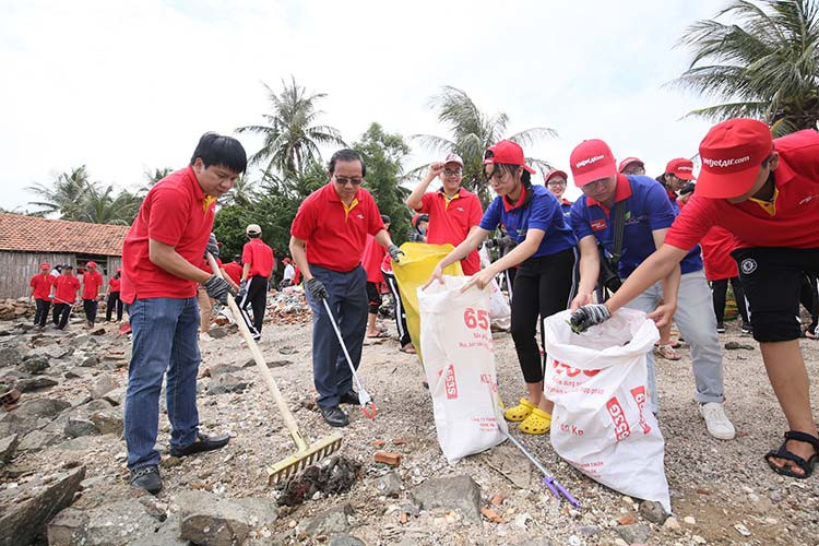 Vietjet và Trung ương Hội Liên hiệp Thanh niên Việt Nam, Trung tâm Tình nguyện Quốc gia tổng kết chiến dịch “Hãy làm sạch biển” 2018