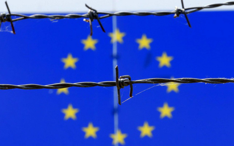 Hàng loạt bất lợi bủa vây nền kinh tế châu Âu