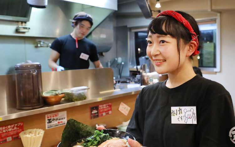 Doanh nghiệp Nhật nâng lương bán thời gian để giữ nhân công