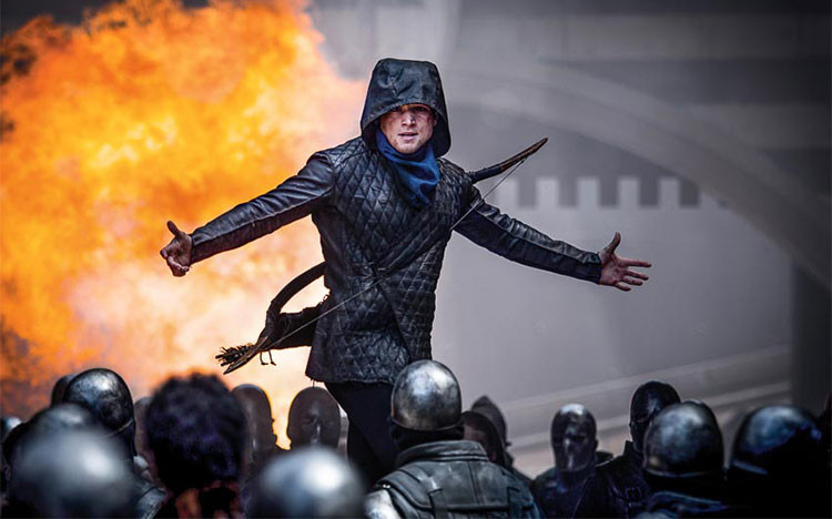 Taron Egerton - hình ảnh mới cho người hùng Robin Hood