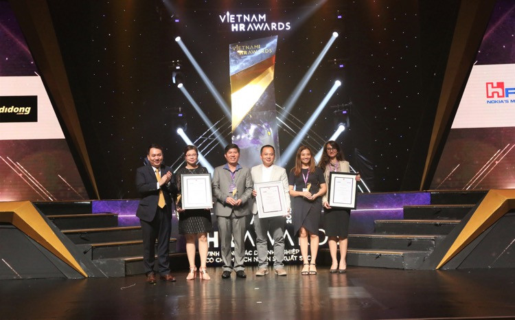 Thế Giới Di Động nhận 5 giải thưởng Vietnam HR Awards 2018