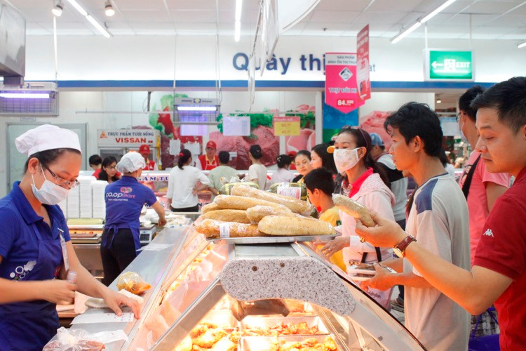 Saigon Co.op giảm giá 3.000 sản phẩm Giáng sinh