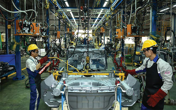 Ngành công nghiệp ô tô Việt Nam: Đường rộng đã mở?