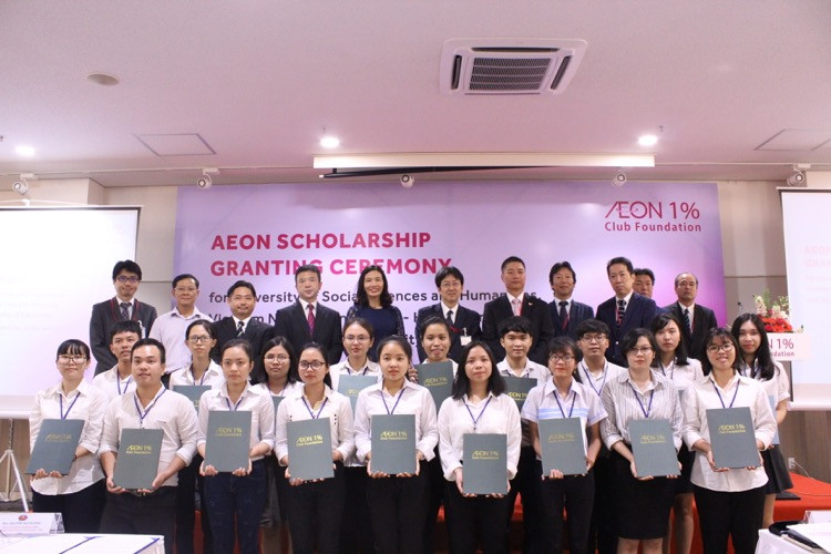 Aeon trao học bổng 400 triệu đồng cho các sinh viên Việt Nam