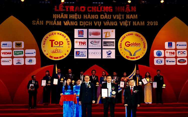 HD Saison vào Top 20 Dịch vụ Vàng Việt Nam