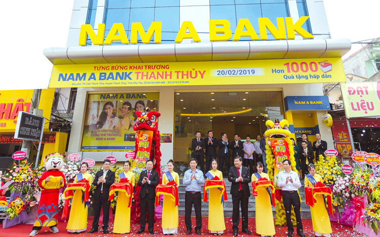 Nam A Bank mở mới nhiều phòng giao dịch
