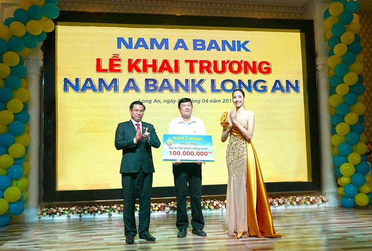 Nam A Bank khai trương hai chi nhánh mới
