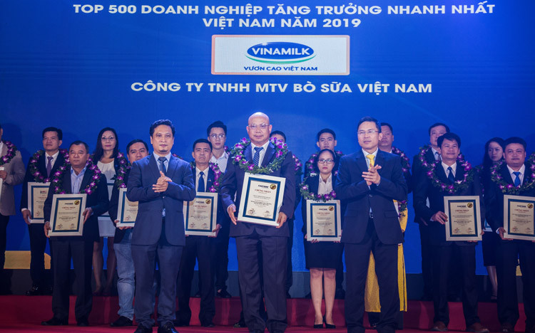 Công ty Bò sữa Việt Nam thuộc Vinamilk lọt Top FAST 500