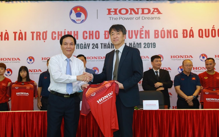 Honda Việt Nam tài trợ chính cho Đội tuyển bóng đá quốc gia Việt Nam