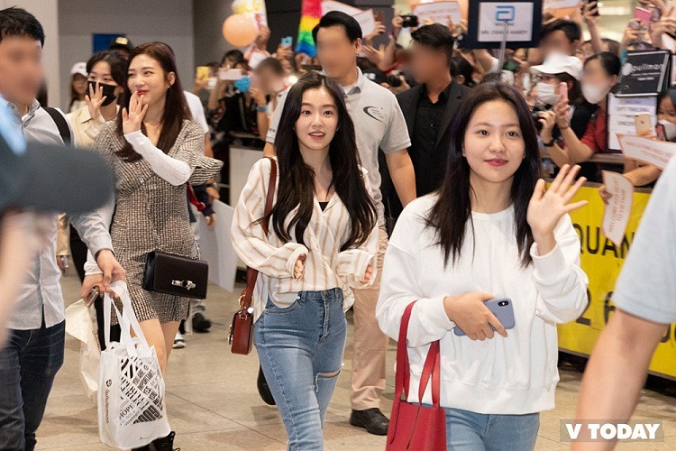 Các thành viên Red Velvet đã đến TP.HCM