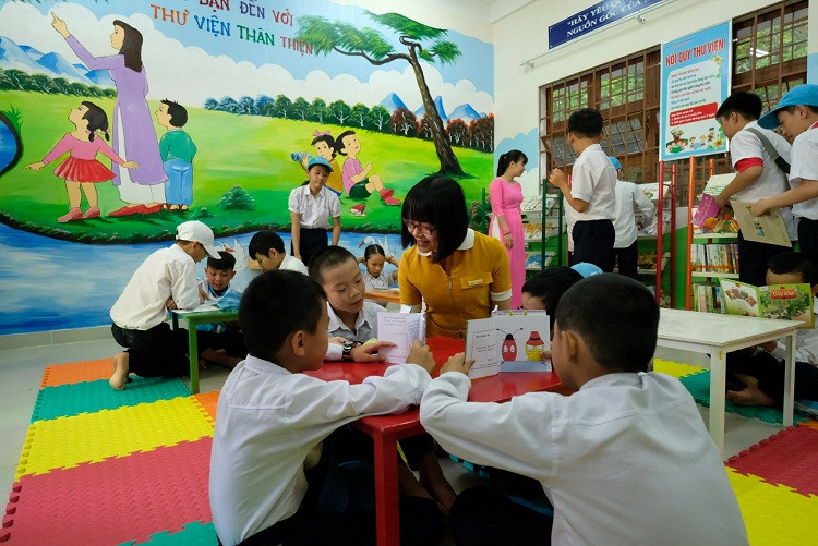 Tặng 51.000 cuốn sách cho 14 trường công lập Lâm Đồng