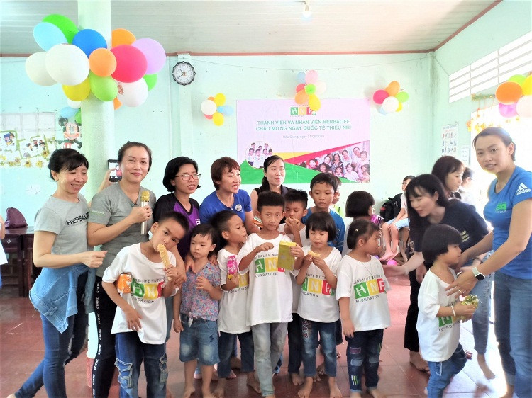 Herbalife Việt Nam thăm các trung tâm Casa Herbalife
