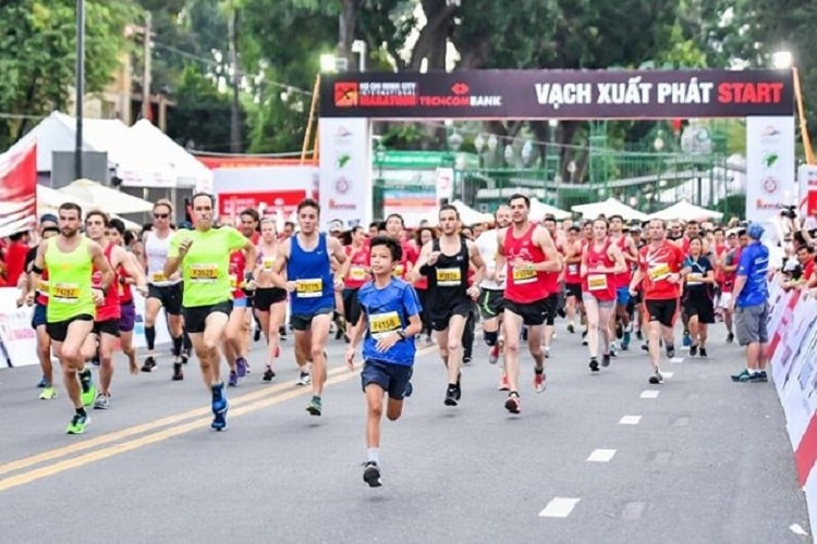 Khởi động Giải Marathon quốc tế TP.HCM Techcombank lần 3