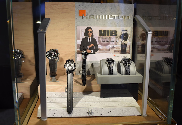 Hamilton Ventura là thương hiệu đồng hồ chính thức của phim Men in Black: International