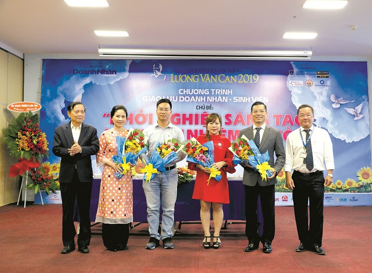 Giải thưởng Tài năng Lương Văn Can với Trường Đại học Nguyễn Tất Thành