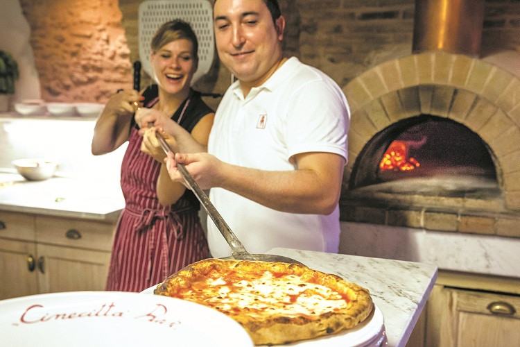 Naples-cai-noi-cua-pizza-1130-1561560930