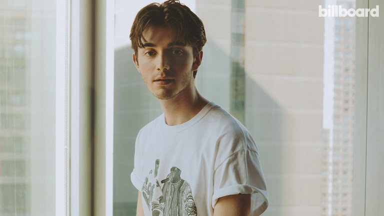 Thần đồng âm nhạc Greyson Chance đến Việt Nam