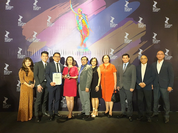 URC Việt Nam đoạt Giải thưởng “Công ty có môi trường làm việc tốt nhất châu Á tại Việt Nam 2019”