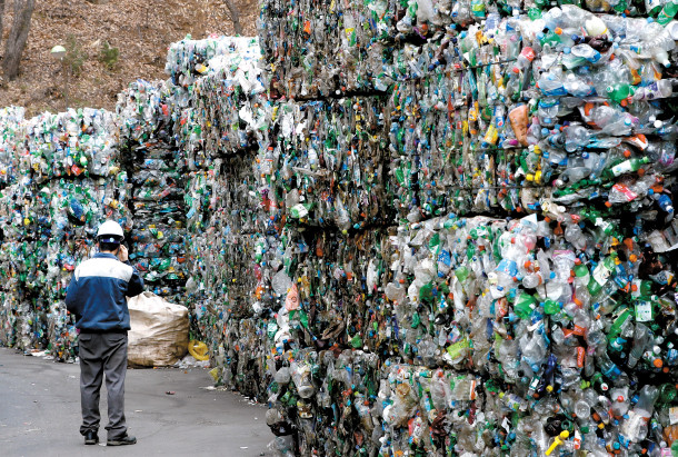 Nhập khẩu rác thải nhựa: Kịch bản đang chuyển hướng sang ASEAN?